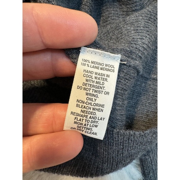 Saks 5th Ave Sweater black Label 100% Merino Wool Gray Rib Knit MINT - Picture 4 of 7